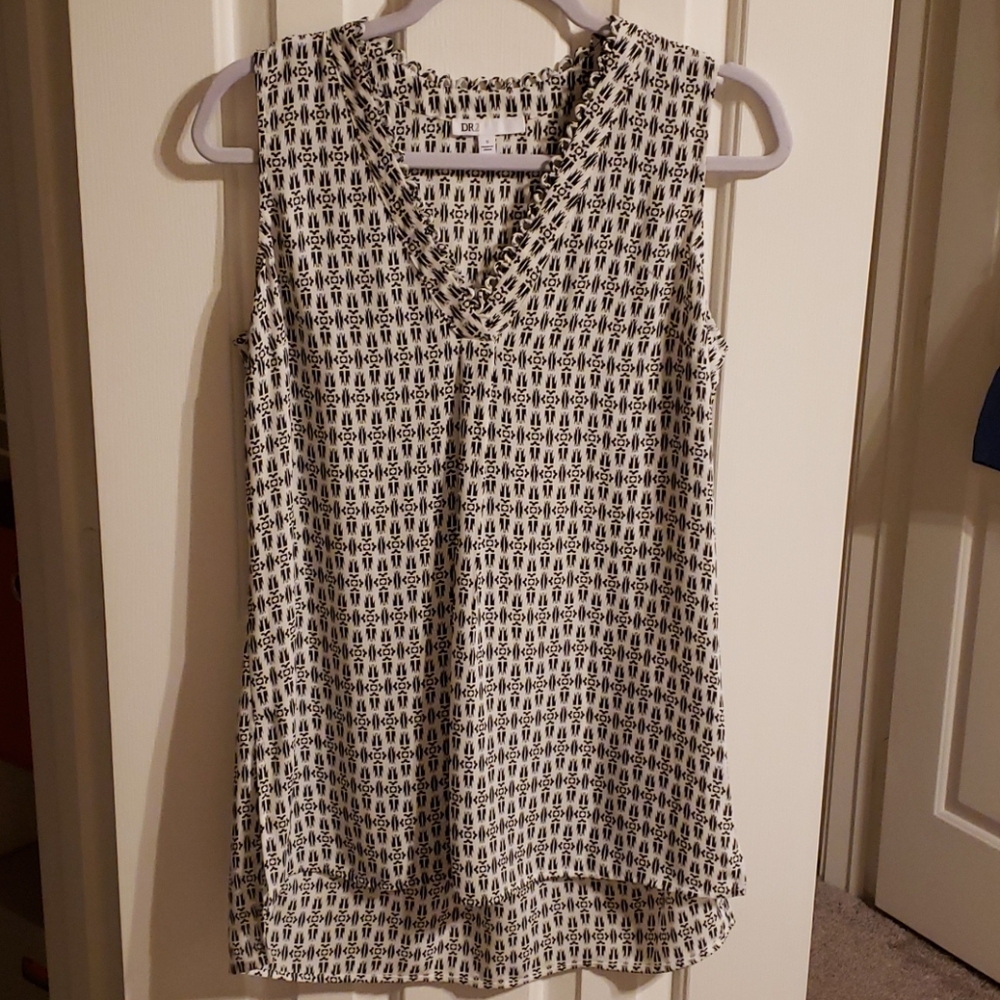Black and white pattern blouse